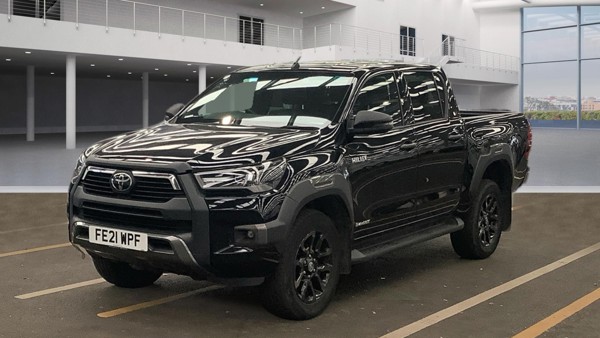 TOYOTA Hilux